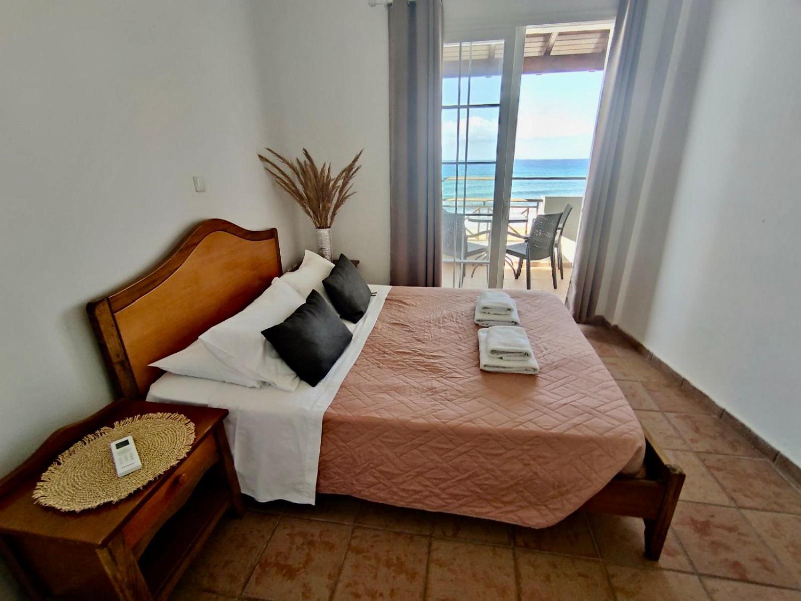 Nereides Apartments Ájosz Górdiosz Kültér fotó
